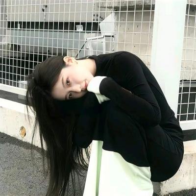 珍珍的发屋海报